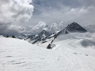 Review of Snoworks All Terrain Course, Hintertux, May 2018